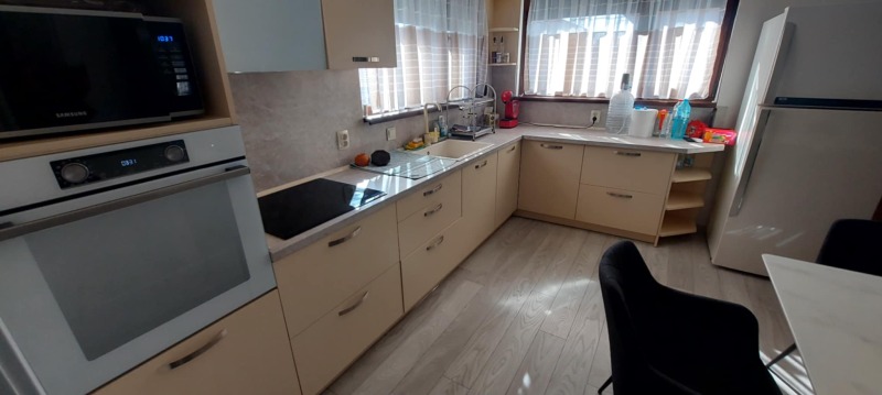 Продава  Етаж от къща област Хасково , с. Минерални бани , 98 кв.м | 46658105 - изображение [3]