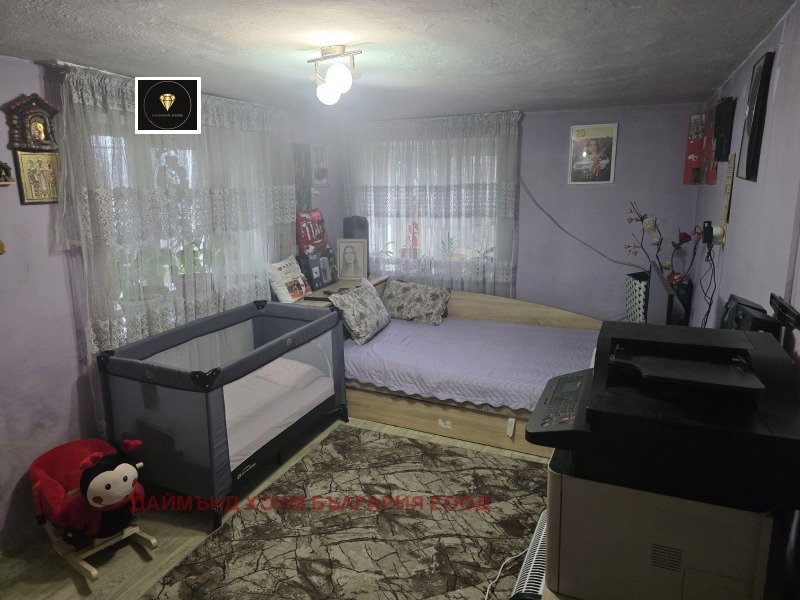 Продава КЪЩА, с. Труд, област Пловдив, снимка 12 - Къщи - 53230740