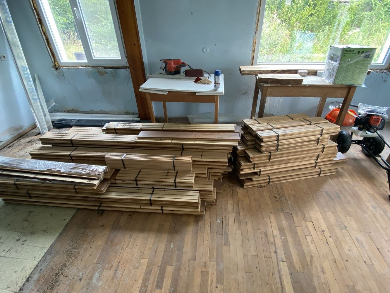 Продава КЪЩА, гр. Етрополе, област София област, снимка 4 - Къщи - 56131054