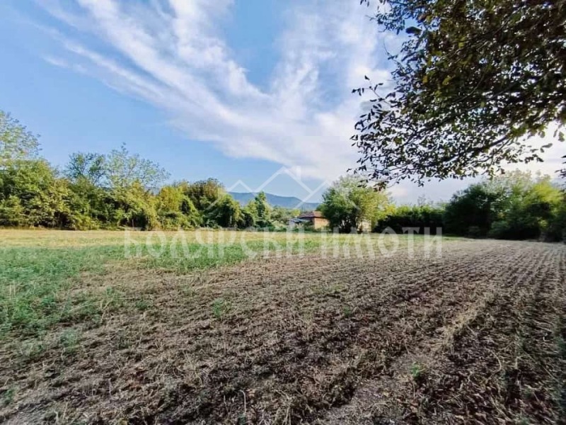Продава ПАРЦЕЛ в област Велико Търново, с. Къпиново - 1870 кв.м / 23 000 € » 44 984.09 лв., БОЛЯРСКИ ИМОТИ