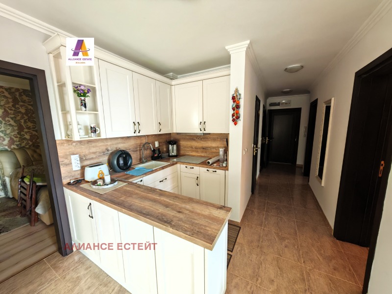 Продава 4-СТАЕН, гр. Свети Влас, област Бургас