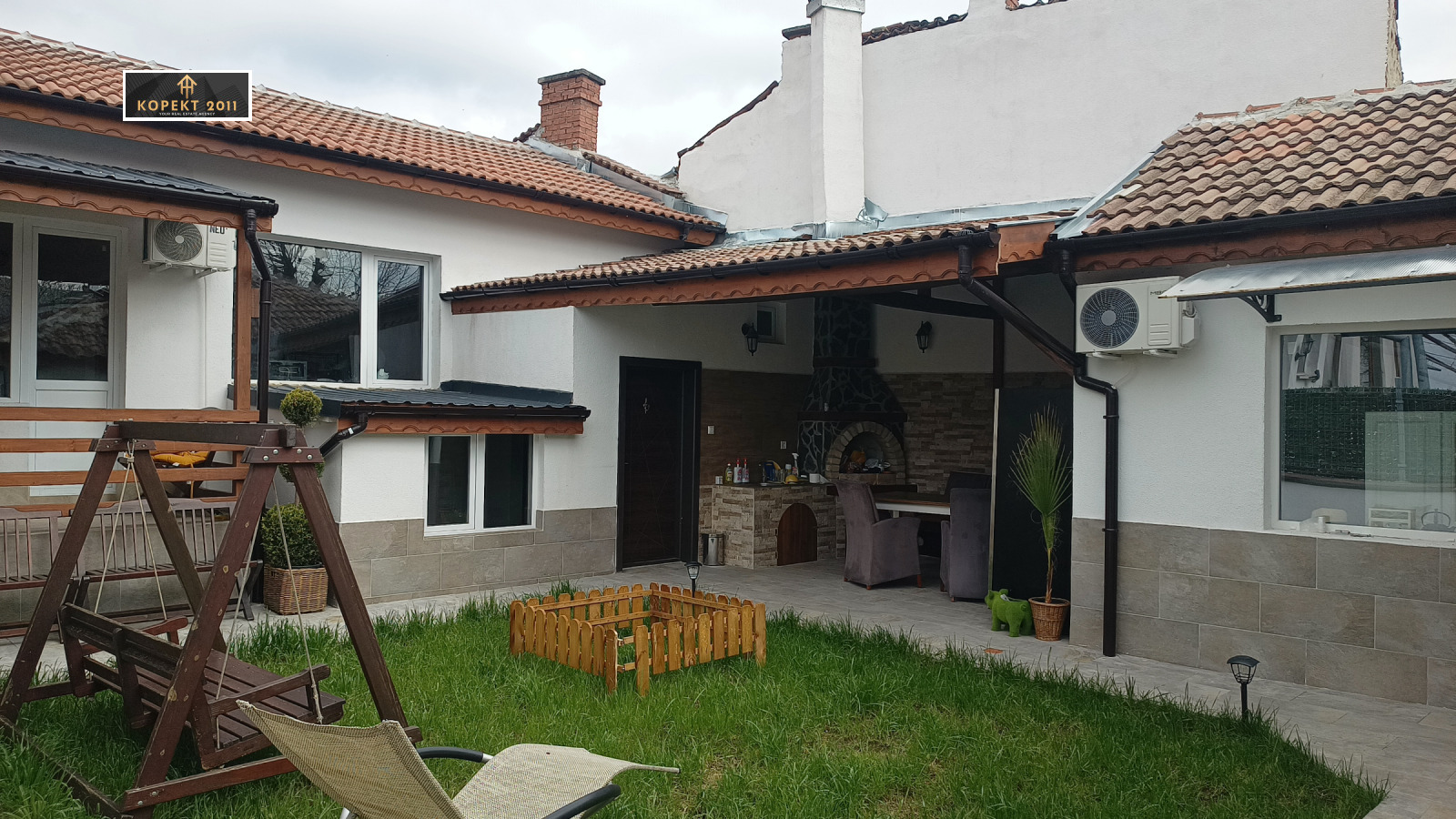 Продава КЪЩА, гр. Русе, Център, снимка 2 - Къщи - 54040109