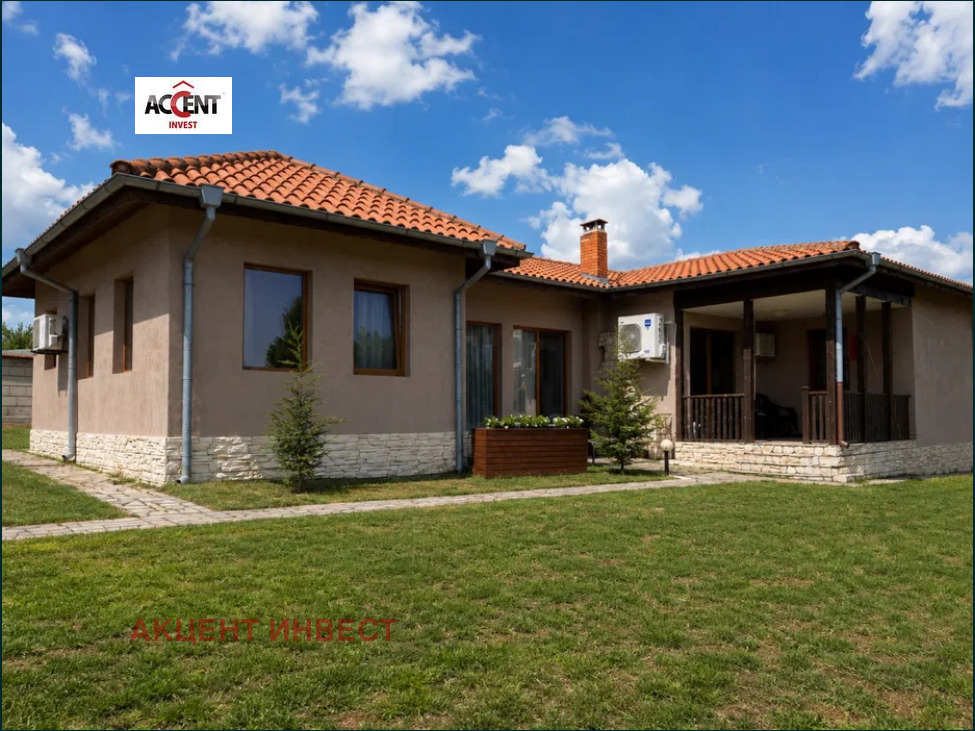 Продава КЪЩА, с. Близнаци, област Варна