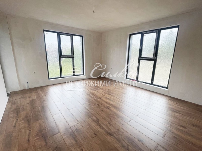 Продава 2-СТАЕН в град Шумен, Тракия - 71 кв.м / 106 500 € » 208 295.90 лв., НЕДВИЖИМИ ИМОТИ СИЛВИ