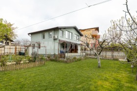Продава къща град Варна м-т Долна Трака - [1] 