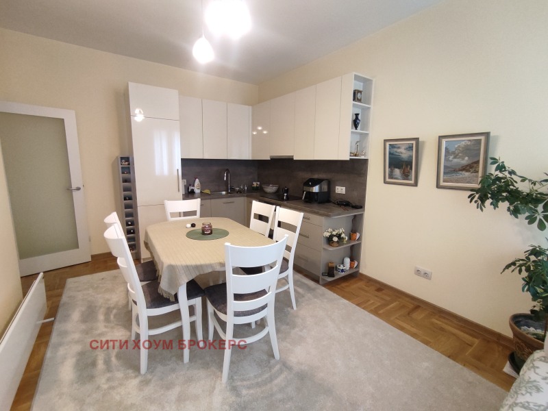 Продава  2-стаен град София , Оборище , 65 кв.м | 38458926