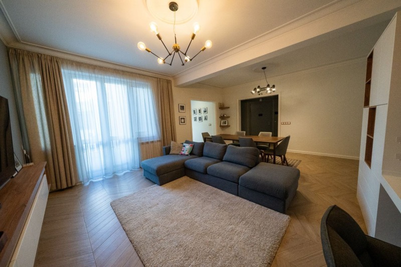 Na prodej  2 ložnice Sofia , Centar , 140 m2 | 42541890 - obraz [7]