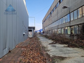 Edificio industriale Industrialna zona - Zapad, Pleven 6