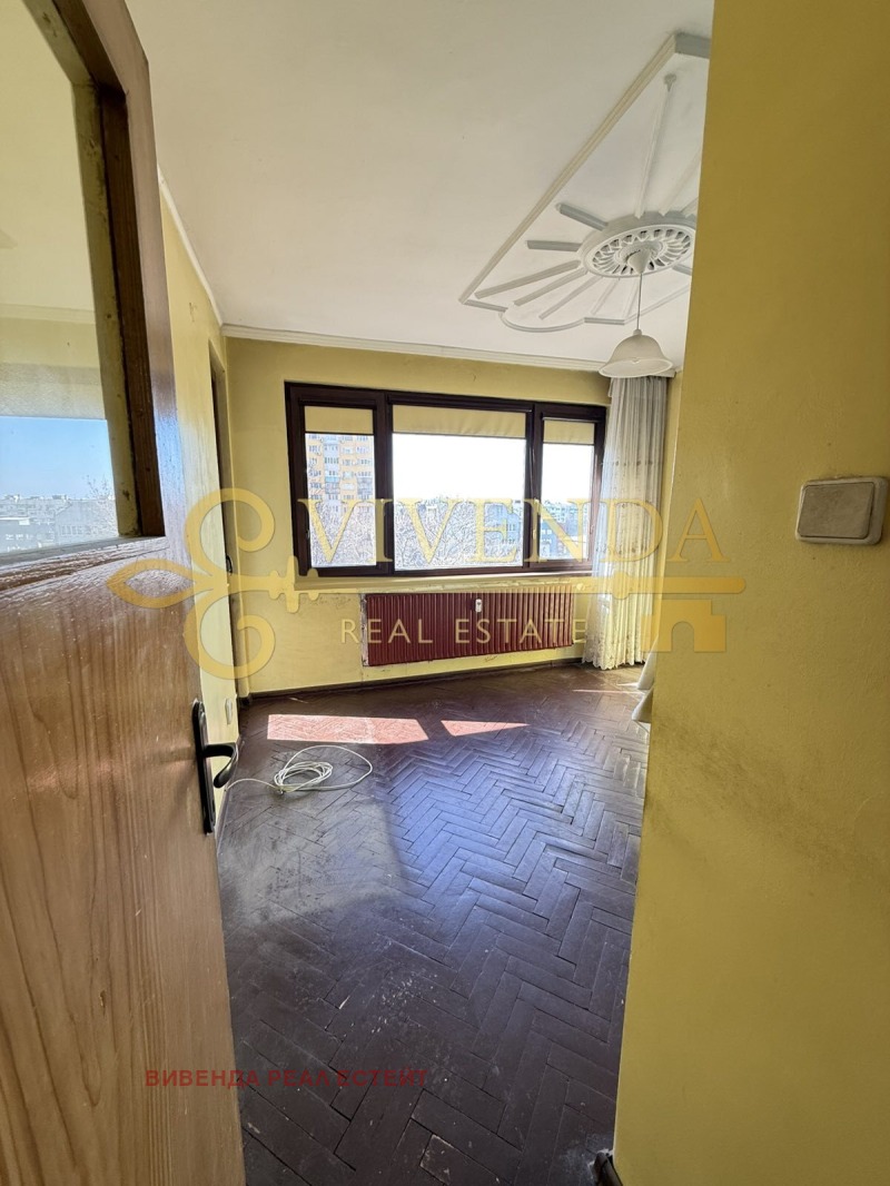 Продава 4-СТАЕН, гр. Плевен, Широк център, снимка 2 - Апартаменти - 53559774