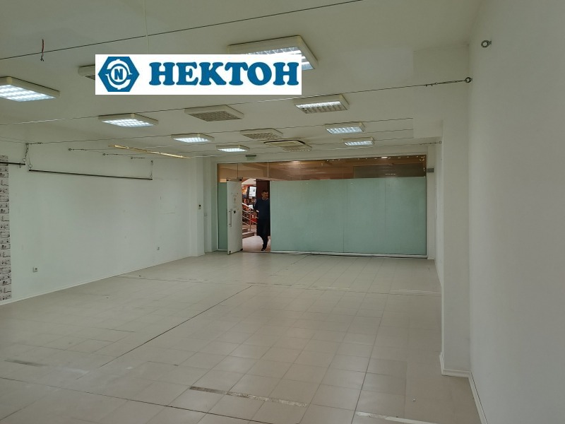 Продава  Магазин град Варна , Възраждане 1 , 120 кв.м | 60253124 - изображение [2]