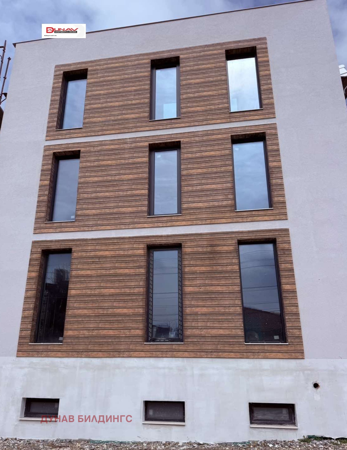 Продава КЪЩА, гр. Плевен, Широк център, снимка 2 - Къщи - 54094766