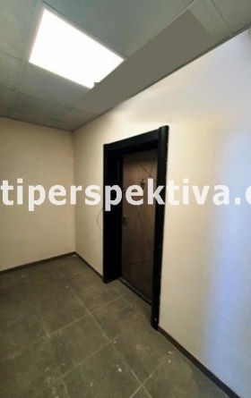 1 спаваћа соба Христо Смирненски, Пловдив 9