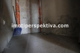 1 спаваћа соба Христо Смирненски, Пловдив 6