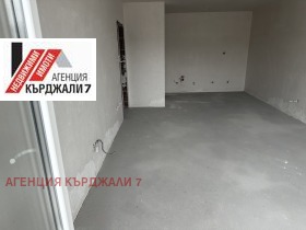 2 slaapkamers Vazrozjdentsi, Kardzjali 8