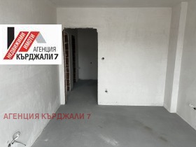 2 slaapkamers Vazrozjdentsi, Kardzjali 5