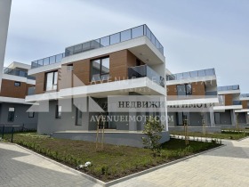 Maison Kraimorie, Bourgas