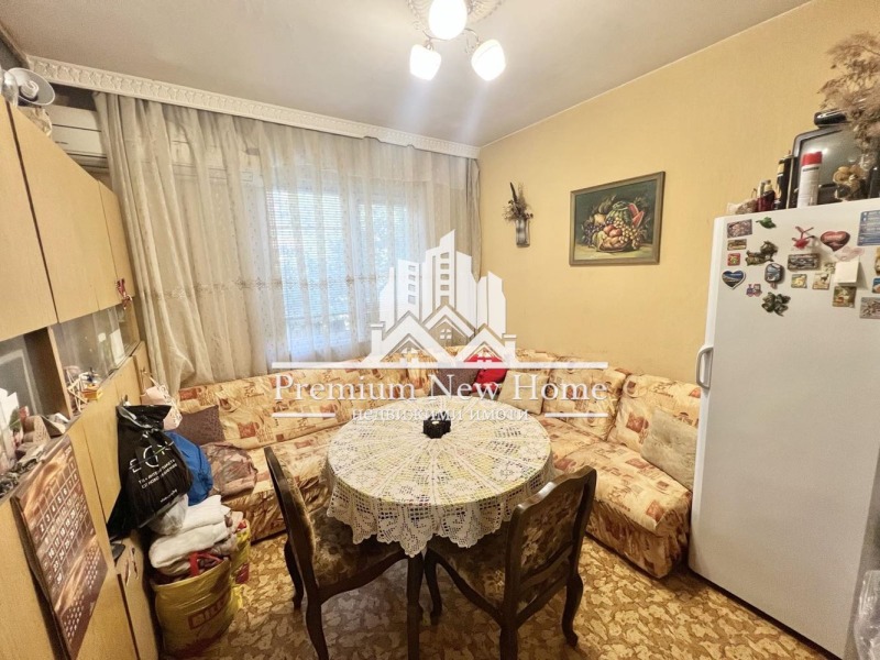 For Sale  2 bedroom Plovdiv , Yuzhen , 92 sq.m | 43549027 - image [6]