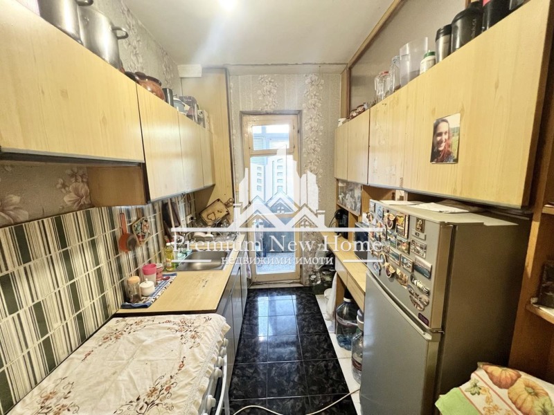 For Sale  2 bedroom Plovdiv , Yuzhen , 92 sq.m | 43549027 - image [4]