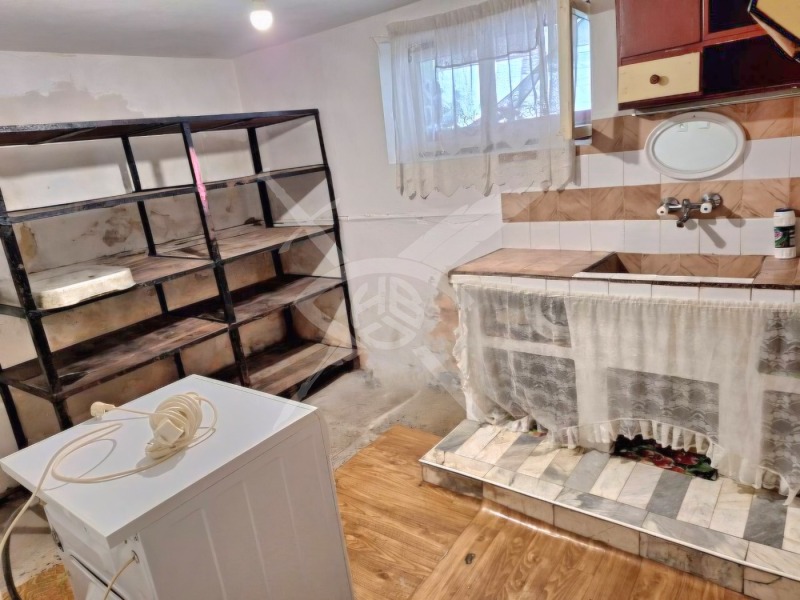Продава ЕТАЖ ОТ КЪЩА, гр. Царево, област Бургас, снимка 5 - Етаж от къща - 53431841