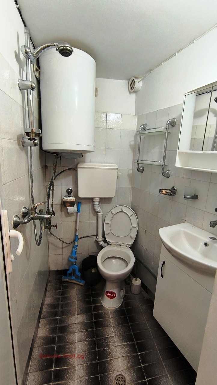 Eladó  Ház Ruse , Centar , 40 négyzetméter | 72587464 - kép [7]