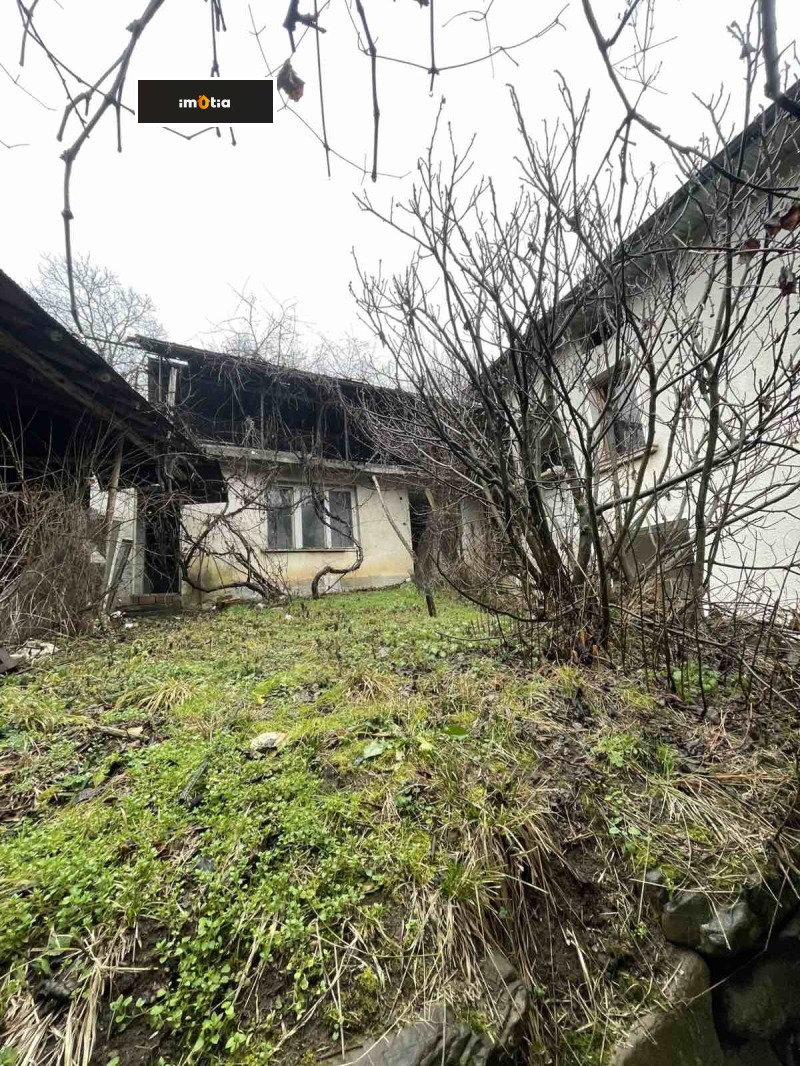 Продава КЪЩА, гр. Троян, област Ловеч, снимка 16 - Къщи - 53323928