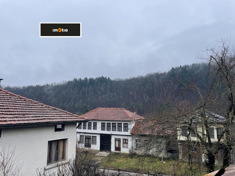 Продава КЪЩА, гр. Троян, област Ловеч, снимка 13 - Къщи - 53323928