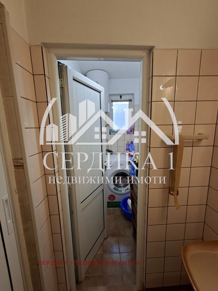 Продава КЪЩА, гр. Златица, област София област, снимка 10 - Къщи - 54715037