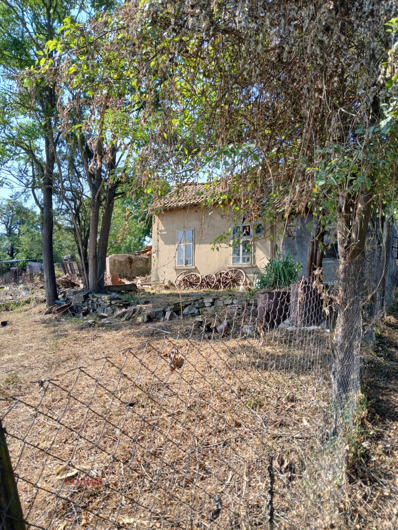 Продава ВИЛА в област Габрово, гр. Севлиево - 116 кв.м / 24 542.01 € » 48 000 лв., РОЛИМ