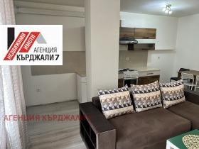 1 dormitorio Vazrozhdentsi, Kardzhali 8