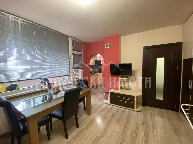 Продава 2-СТАЕН, гр. Велико Търново, Колю Фичето, снимка 3 - Апартаменти - 52721123