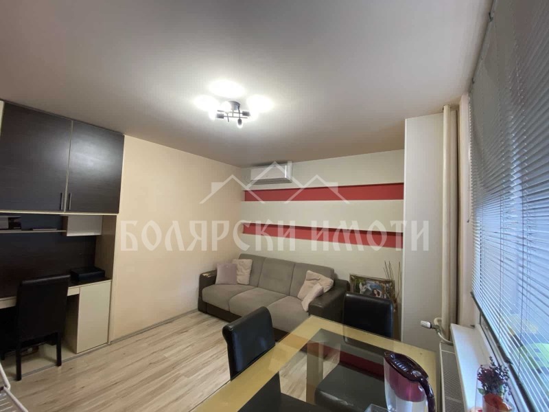 Продава 2-СТАЕН, гр. Велико Търново, Колю Фичето, снимка 2 - Апартаменти - 52721123