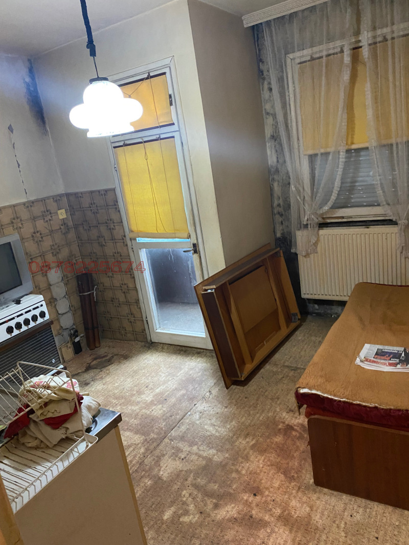 Продава 3-СТАЕН, гр. Ловеч, Широк център, снимка 6 - Апартаменти - 52785010