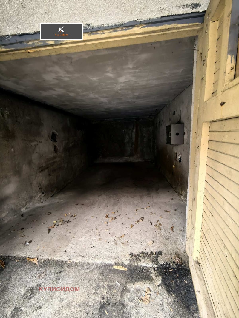 Продава ГАРАЖ, ПАРКОМЯСТО, гр. Стара Загора, Три чучура - юг, снимка 2 - Гаражи и паркоместа - 53021492