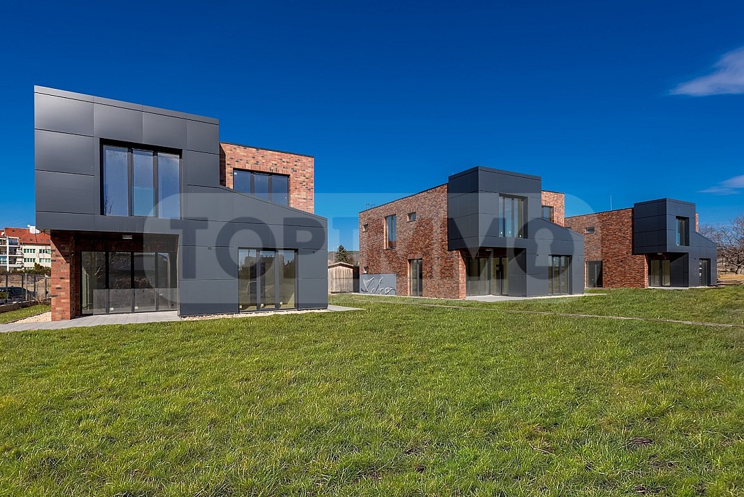 Продава КЪЩА, гр. Варна, Виница, снимка 2 - Къщи - 46832990