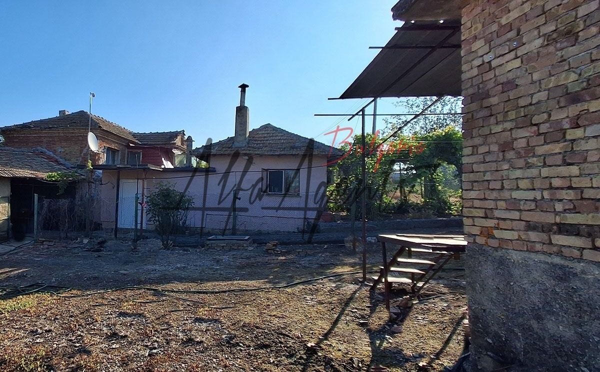 Продава КЪЩА, с. Житница, област Варна