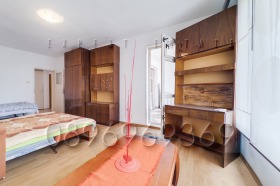 3+ camere da letto Tsentar, Varna 3