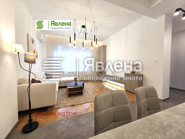 Продава 3-СТАЕН, гр. София, Център, снимка 2 - Апартаменти - 53102349