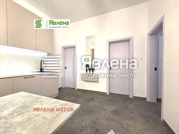 Продава 3-СТАЕН, гр. София, Център, снимка 4 - Апартаменти - 53102349
