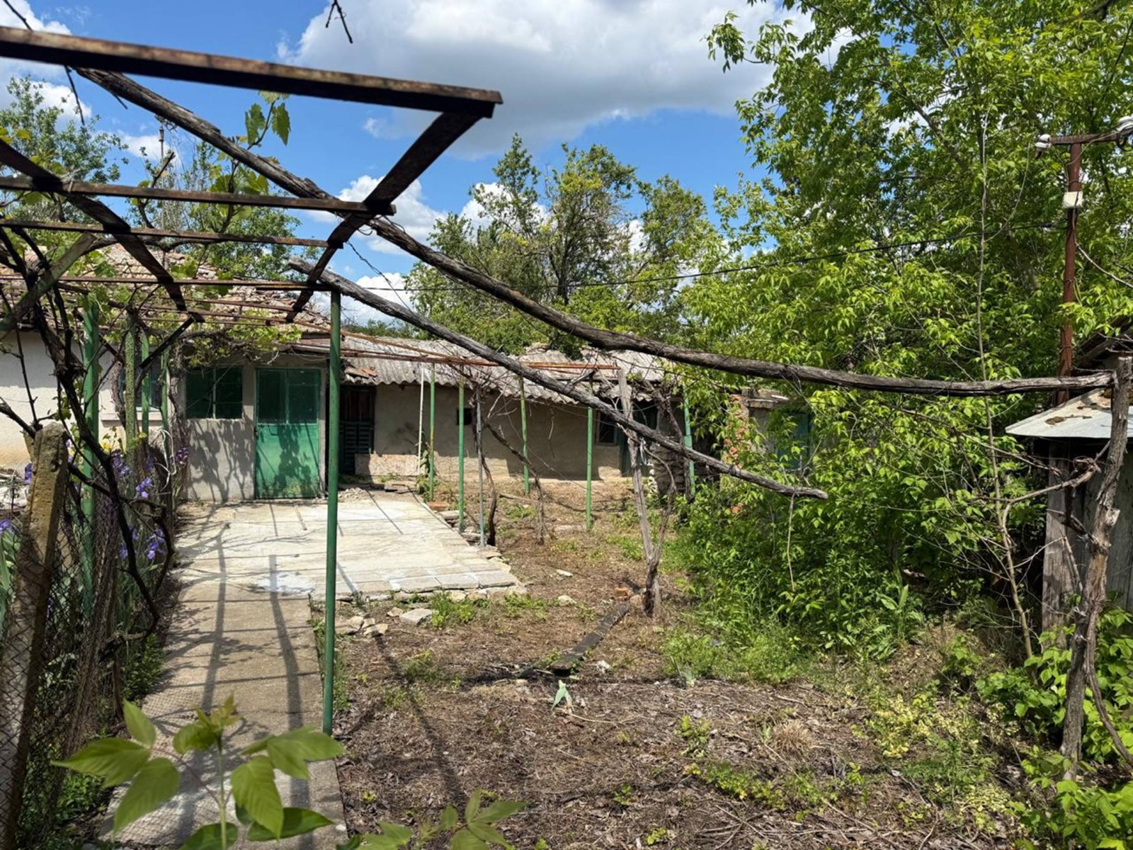 Продава КЪЩА, с. Медово, област Добрич, снимка 2 - Къщи - 53678110