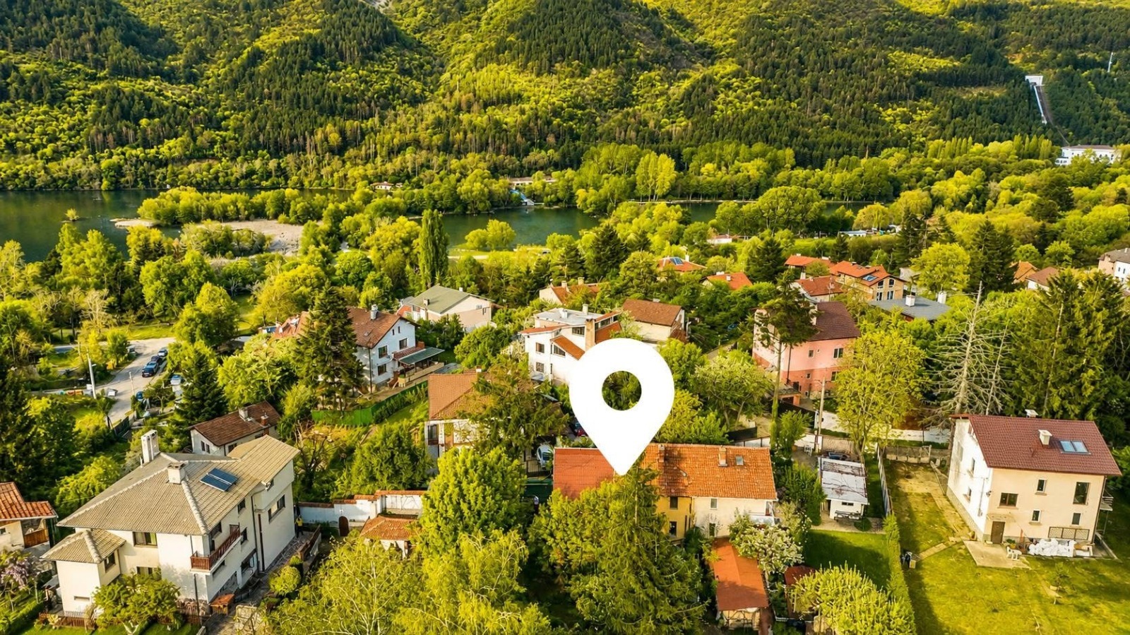 Продава КЪЩА, гр. София, с. Панчарево, снимка 2 - Къщи - 54447114