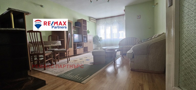 À venda  1 quarto Varna , HEI , 77 m² | 62241733