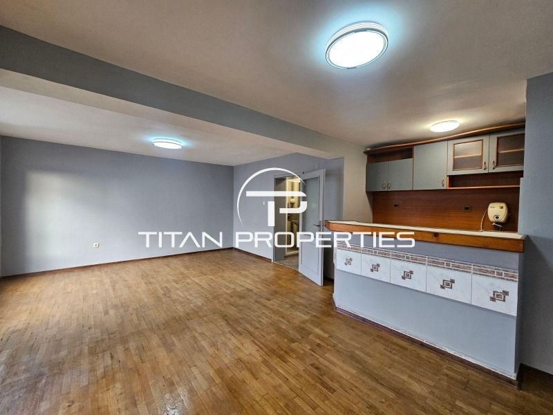 Продава 2-СТАЕН, гр. Варна, Зимно кино Тракия, снимка 11 - Апартаменти - 53086912