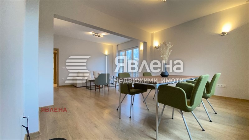 Продава 3-СТАЕН, гр. София, Оборище, снимка 2 - Апартаменти - 53156830