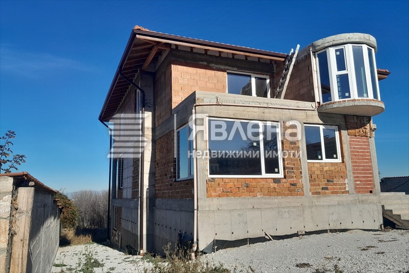 Продава КЪЩА, с. Марково, област Пловдив, снимка 2 - Къщи - 48093762