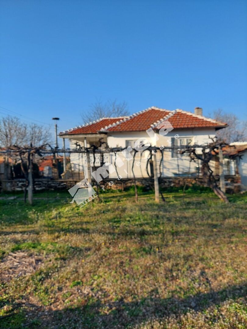 Продава КЪЩА, с. Ботево, област Ямбол