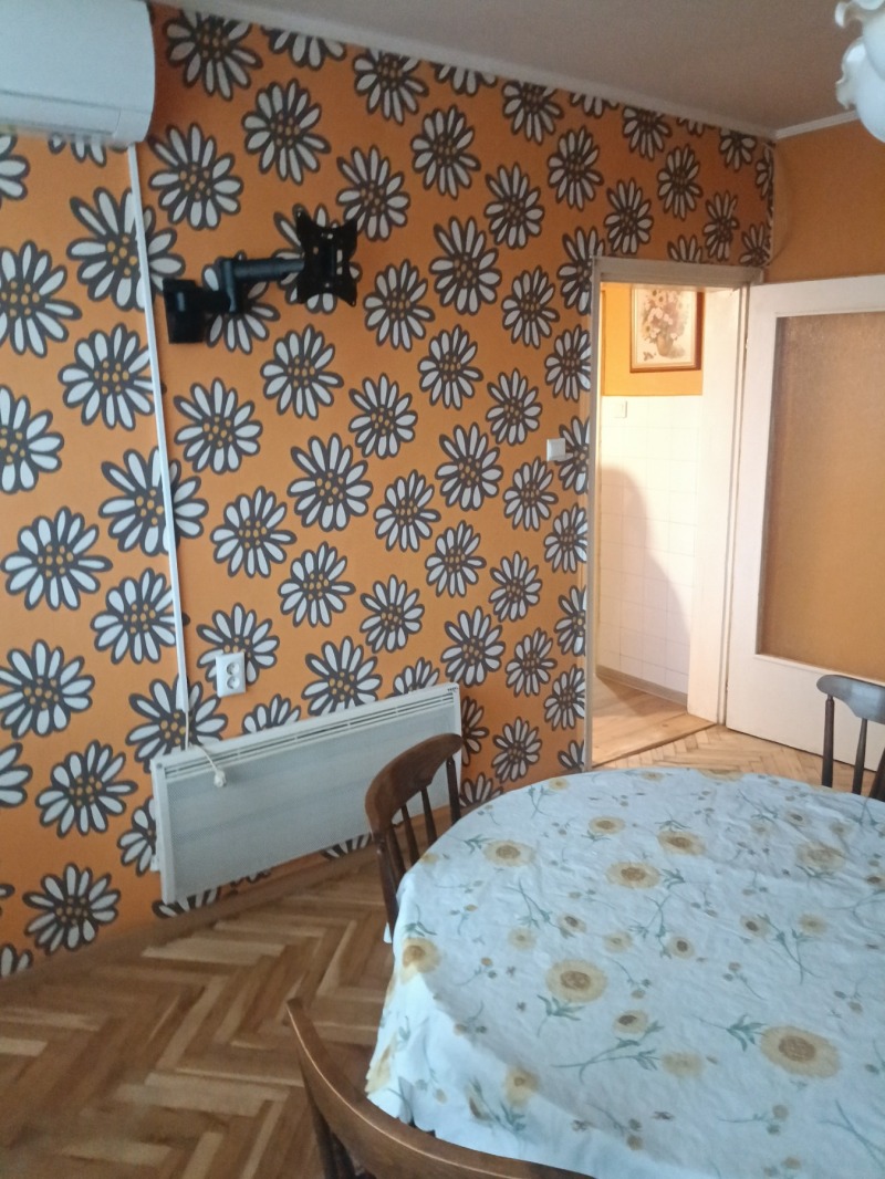 Продава 3-СТАЕН в град Разград, Абритус - 78 кв.м / 112 484.21 € » 220 000 лв., РОС -НЕДВИЖИМИ ИМОТИ