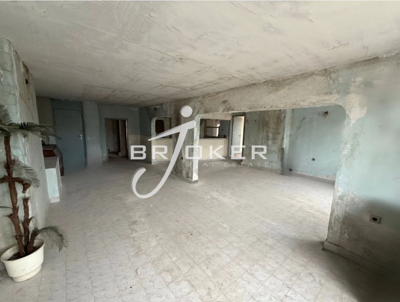 Продава  3-стаен град Кърджали , Възрожденци , 130 кв.м | 70332762 - изображение [9]