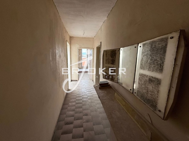 Продава  3-стаен град Кърджали , Възрожденци , 130 кв.м | 70332762 - изображение [5]