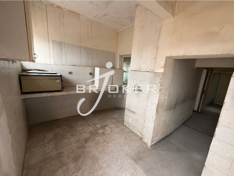 Продава  3-стаен град Кърджали , Възрожденци , 130 кв.м | 70332762 - изображение [12]