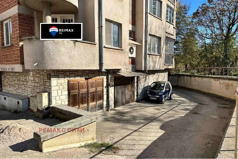 Продава ГАРАЖ, ПАРКОМЯСТО, гр. София, Сухата река, снимка 14 - Гаражи и паркоместа - 47799258